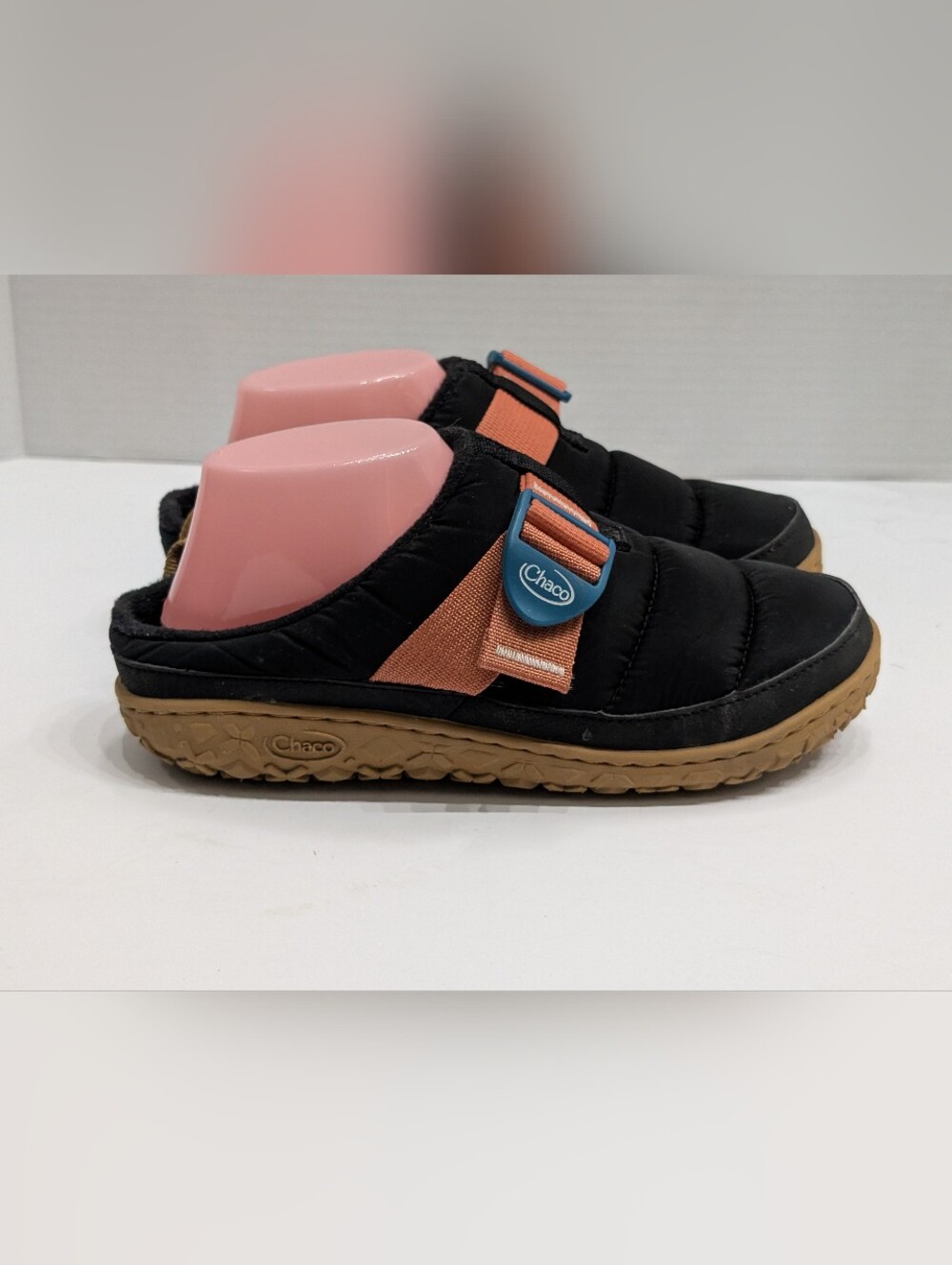 Chaco Women's 7 Ramble Puff Clog Shoes Slippers Black Puffer Quilted Gorpcore